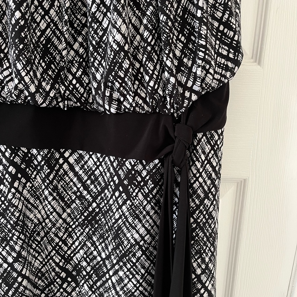 dressbarn Black and White Patterned Dress - Picture 4 of 5